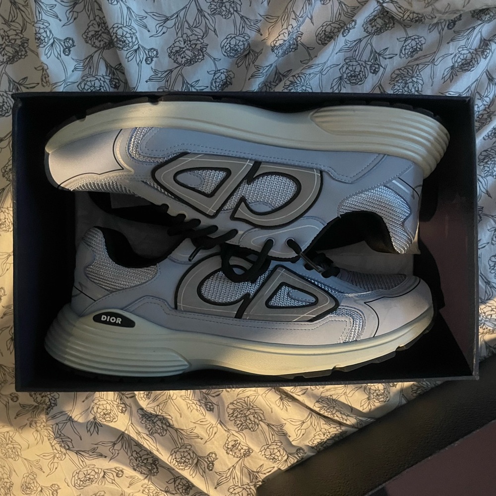 Dior B30